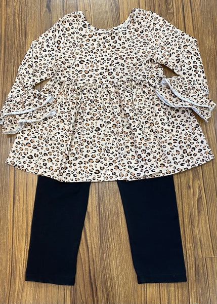 Leopard Top w/ Black Leggings